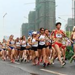 Women U20 10km: after the start