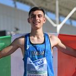 10.000m: Giuseppe Disabato celebrates