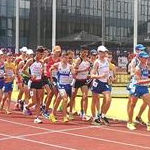 Boys 10.000 track walk: during the race