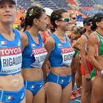 Women - Le tre italiane nel gruppo prima della partenza (by Giancarlo Colombo)
