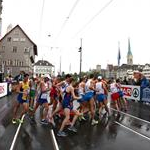 Men - 20 km - Il gruppo dei battistrada a un giro di boa