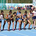 Girls race: the start