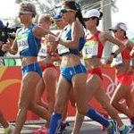 20 km women - The pack shortly after the start (by Giancarlo Colombo per Fidal)