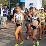 Women U20 10km: the start